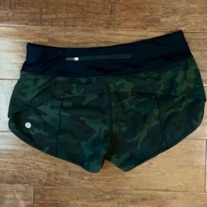 Speed Shorts, Size 6, Camo, 2.5” inseam